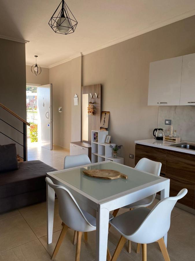 Tea Residence, Gjiri I Lalzit Villa Durrës Buitenkant foto